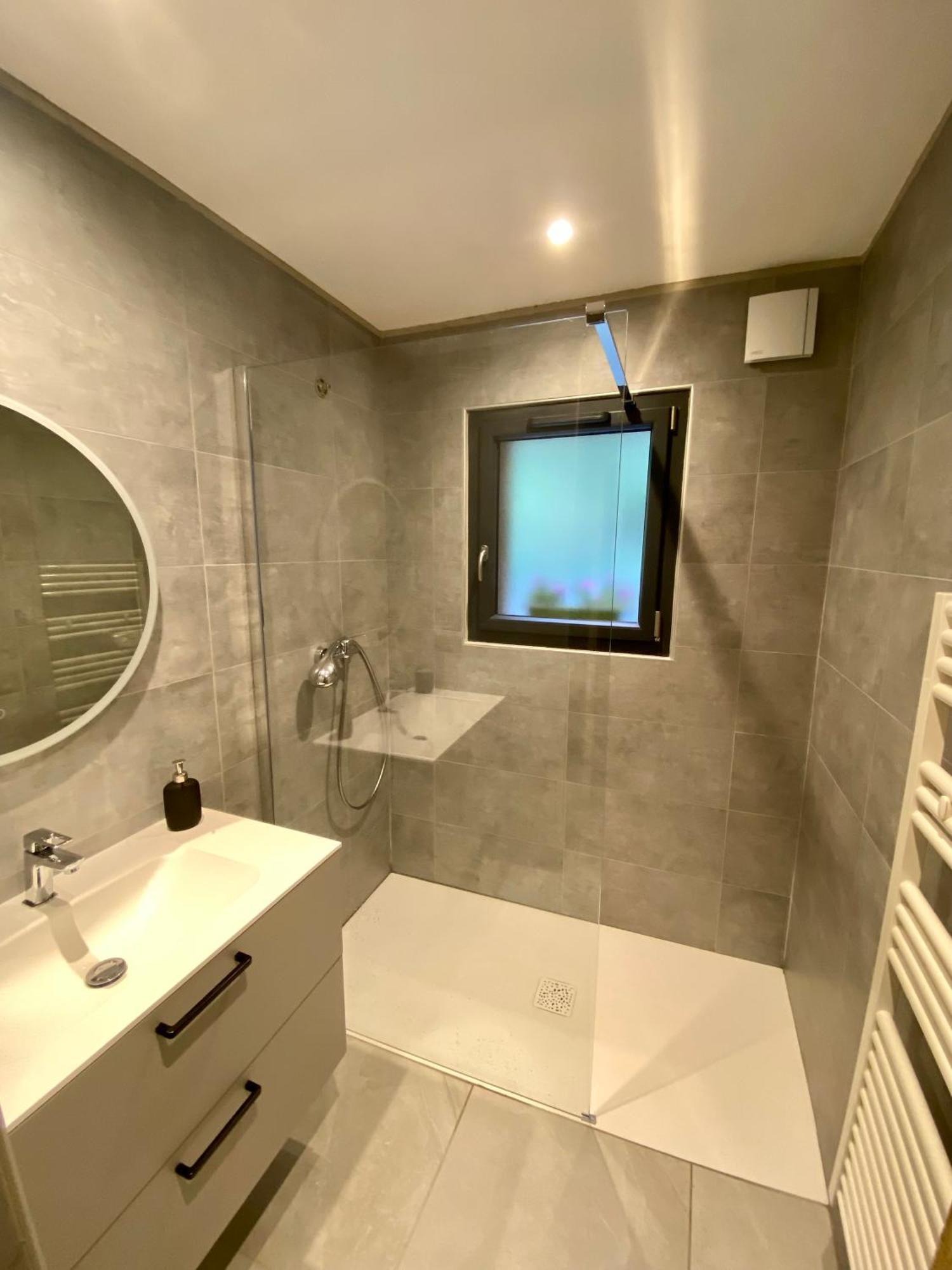 Mont Milo, Spacieux, 5Ch, Sauna, Billard, Babyfoot, Borne De Recharge Electrique Briancon  Luaran gambar